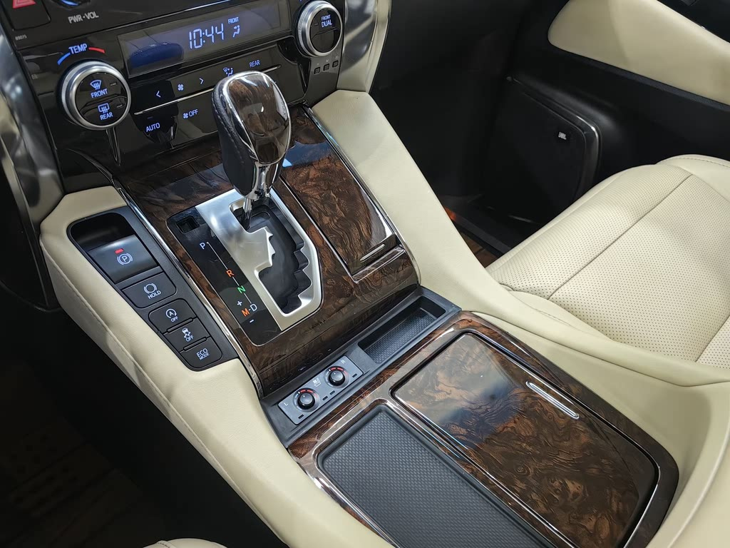 TOYOTA ALPHARD 2018