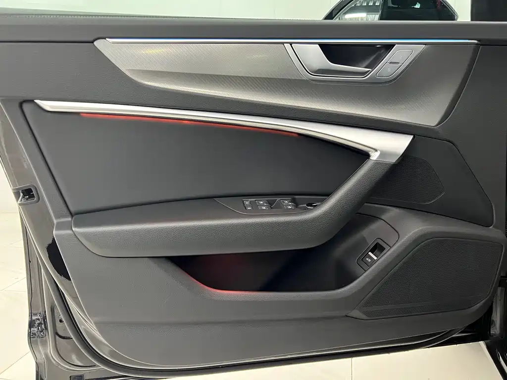 AUDI A6L 2023