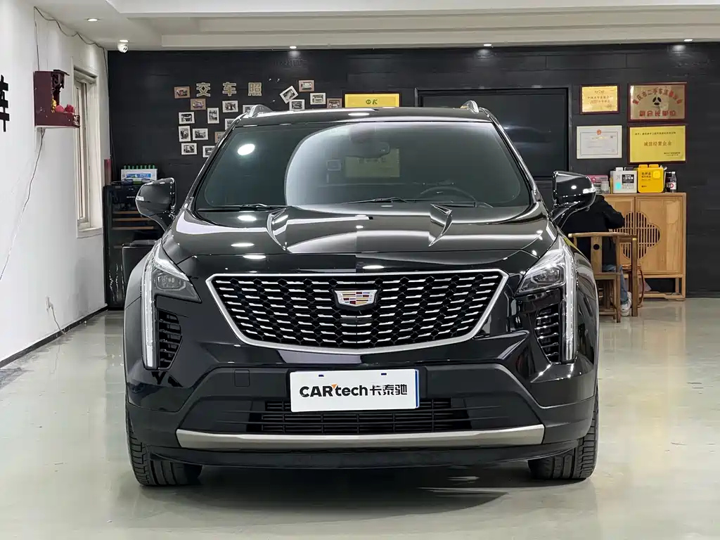CADILLAC XT4 2021