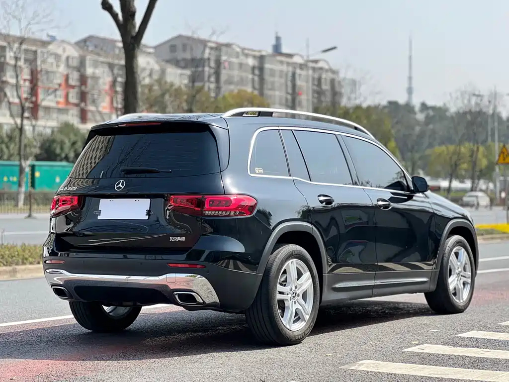MERCEDES BENZ GLB 2022