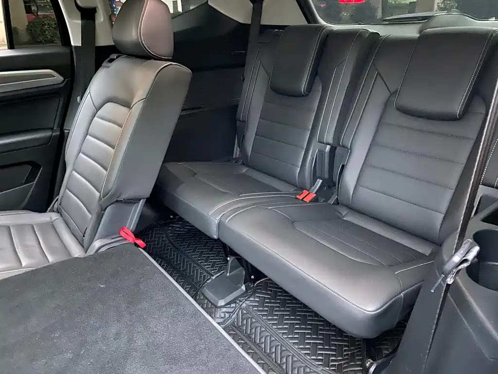 VOLKSWAGEN TOURAN 2021