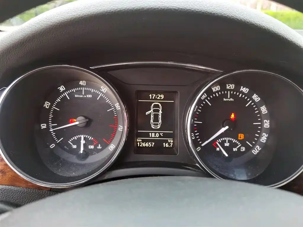 SKODA SUPERB 2013