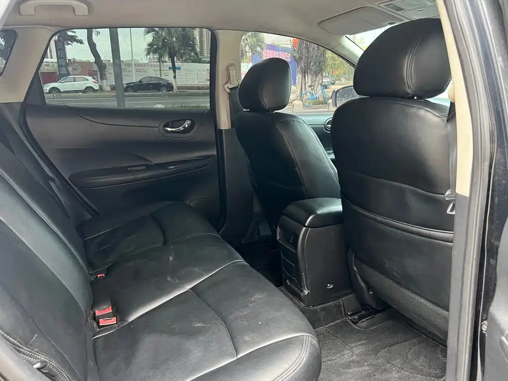 NISSAN TIIDA TIIDA 2012