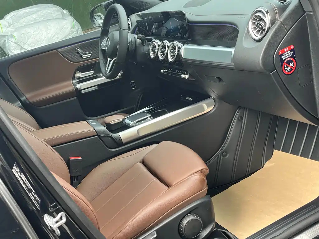 MERCEDES BENZ GLB 2022