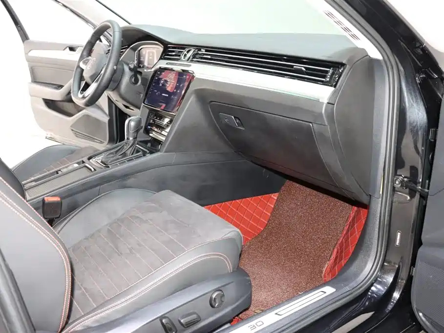 VOLKSWAGEN MAGOTAN 2021