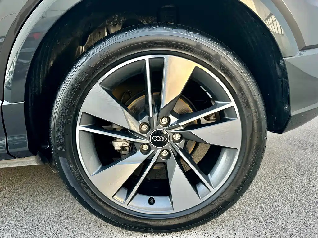 AUDI Q2L 2023