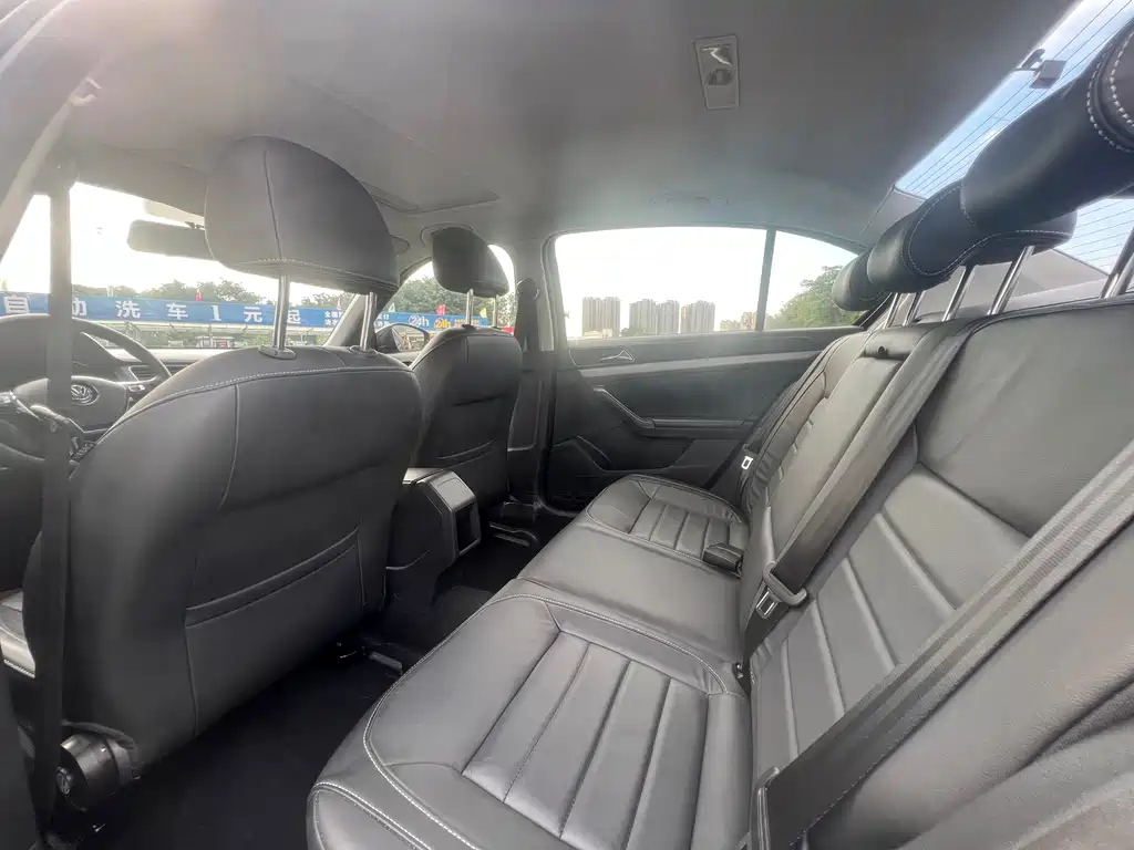 VOLKSWAGEN LAVIDA 2017
