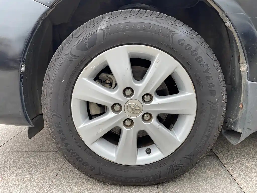 TOYOTA COROLLA 2010