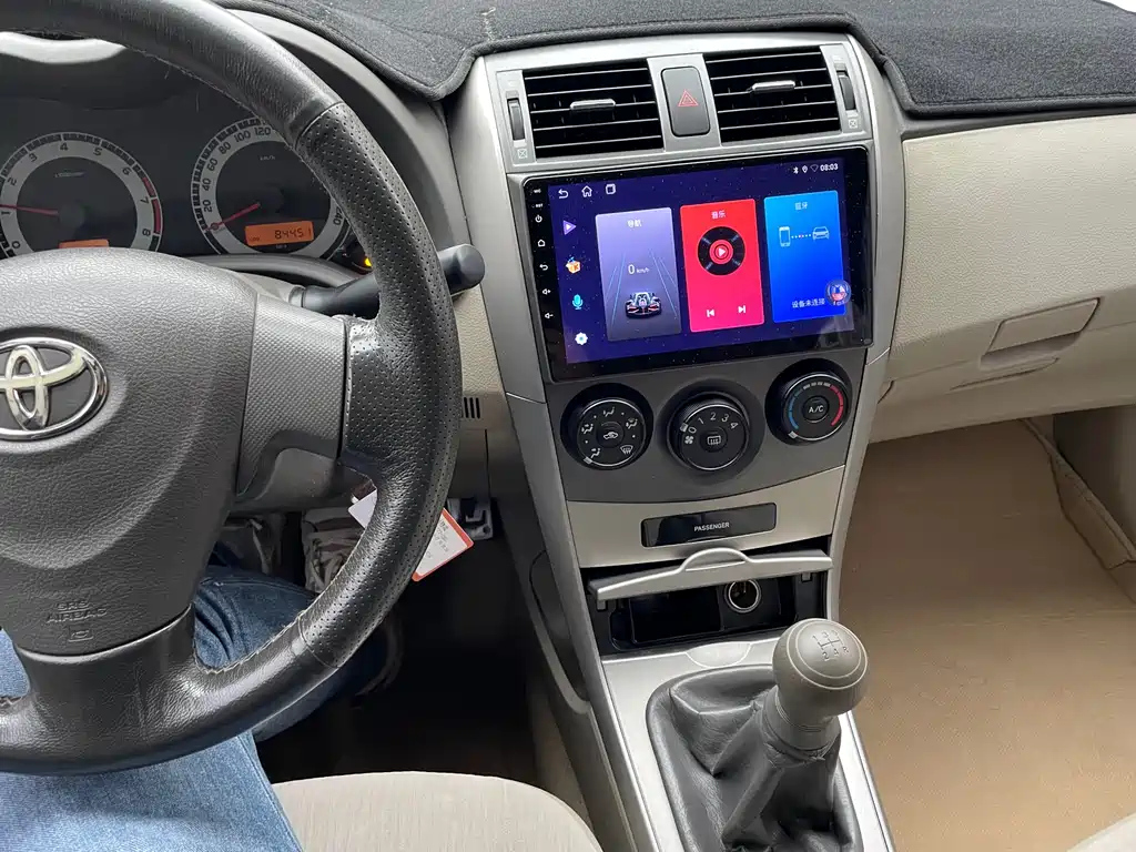 TOYOTA COROLLA 2010