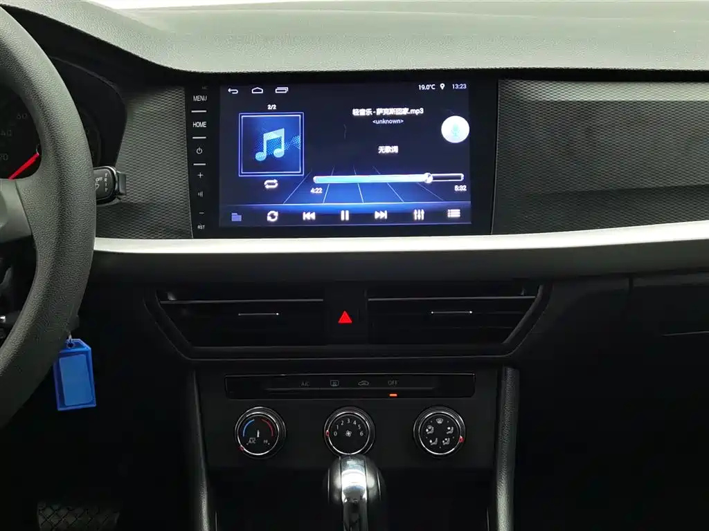 VOLKSWAGEN LAVIDA 2019