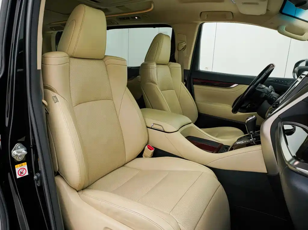 TOYOTA ALPHARD 2016