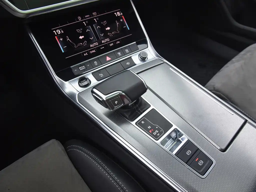 AUDI A6L 2021