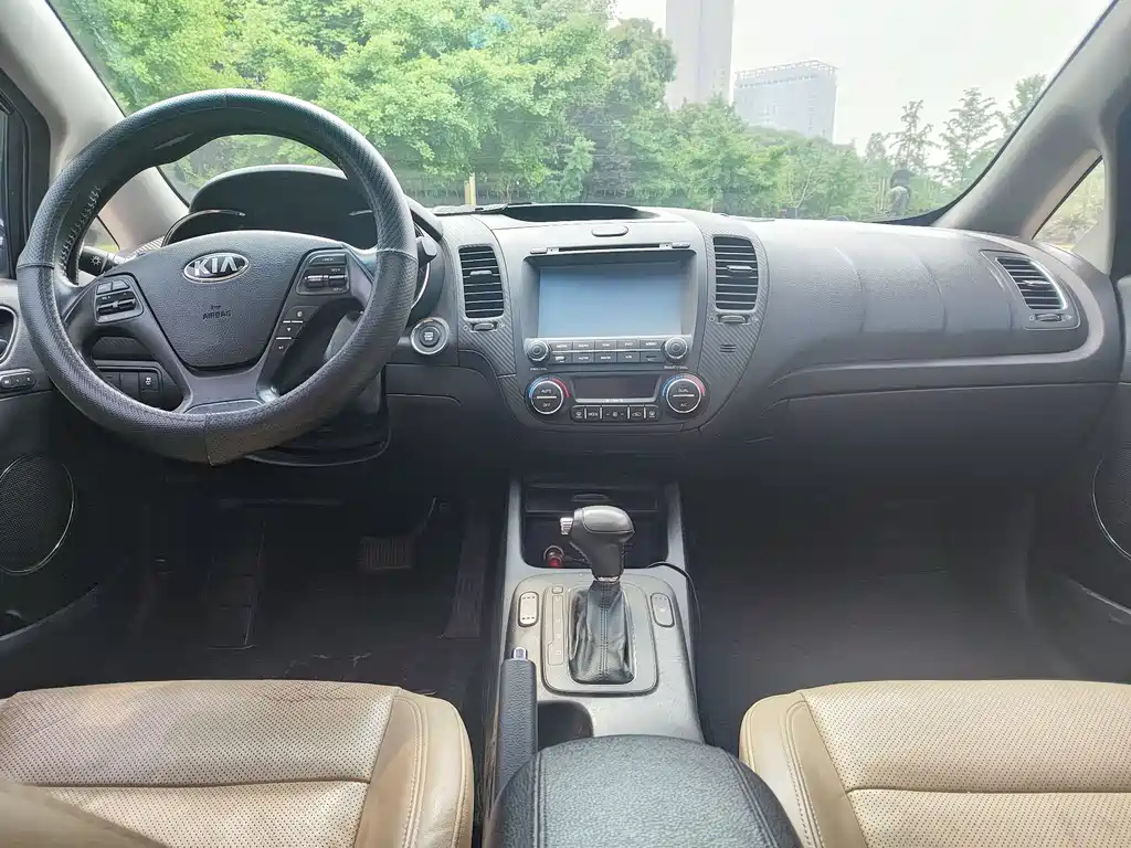KIA K3 2013