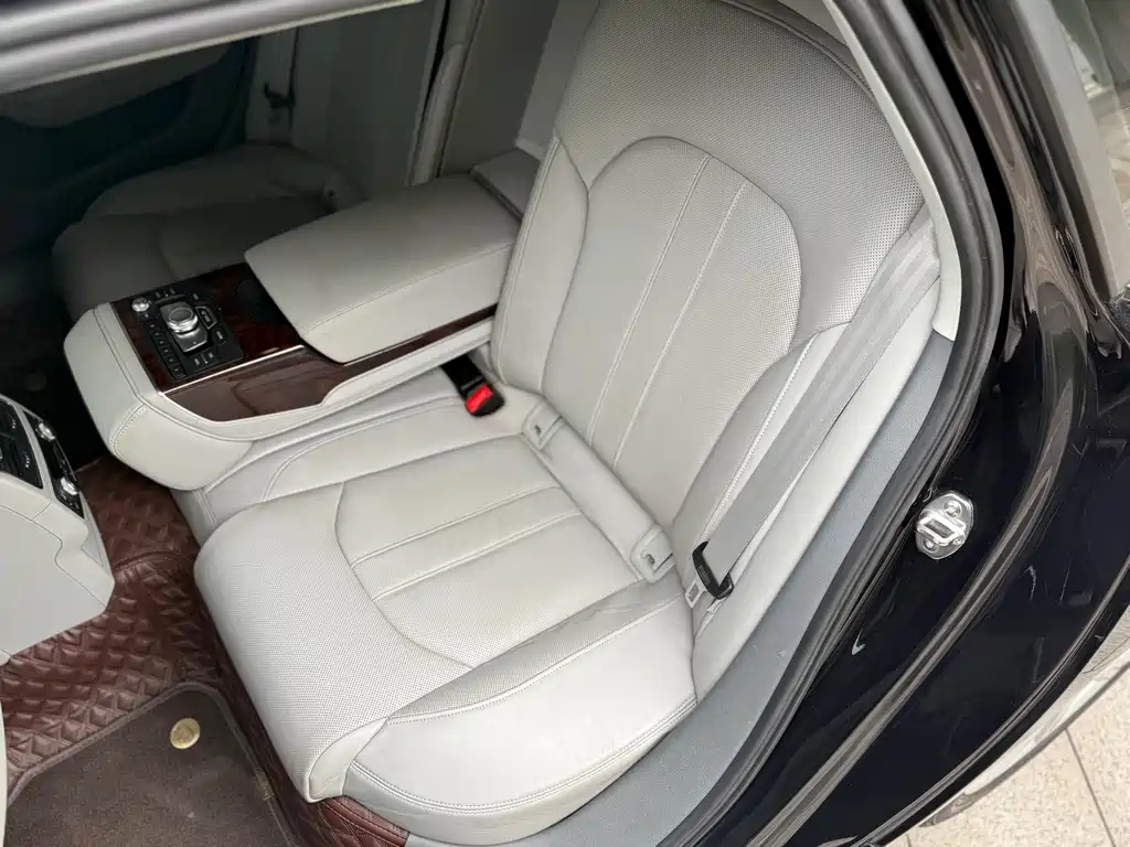 AUDI A6L 2014