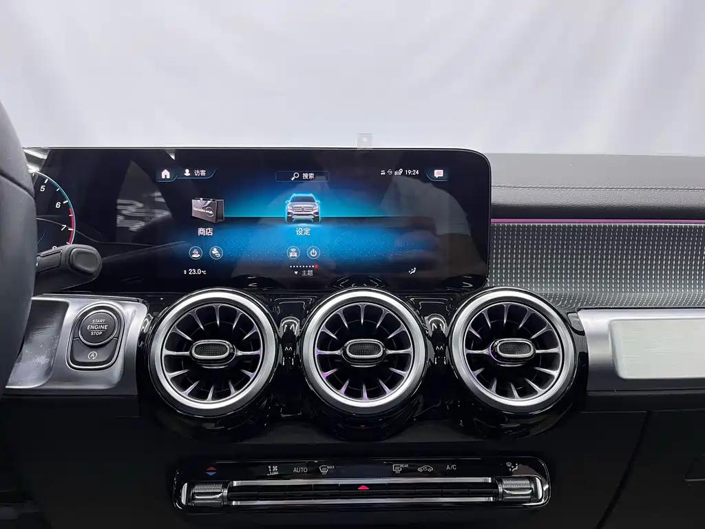 MERCEDES BENZ GLB 2022