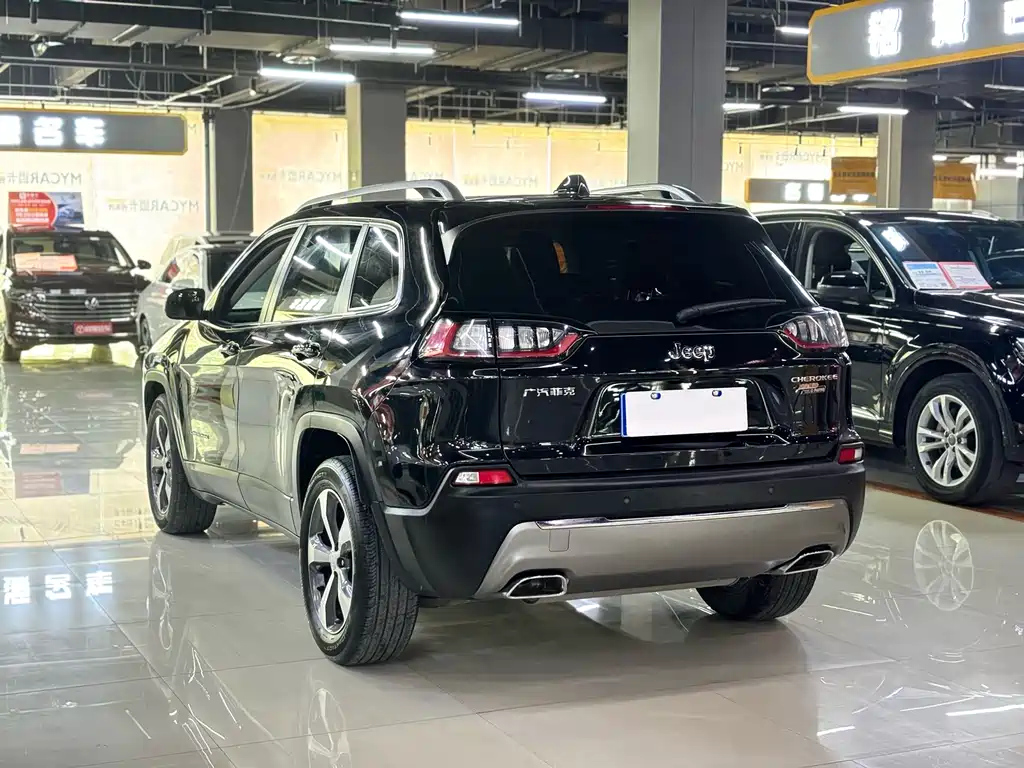 JEEP CHEROKEE 2021