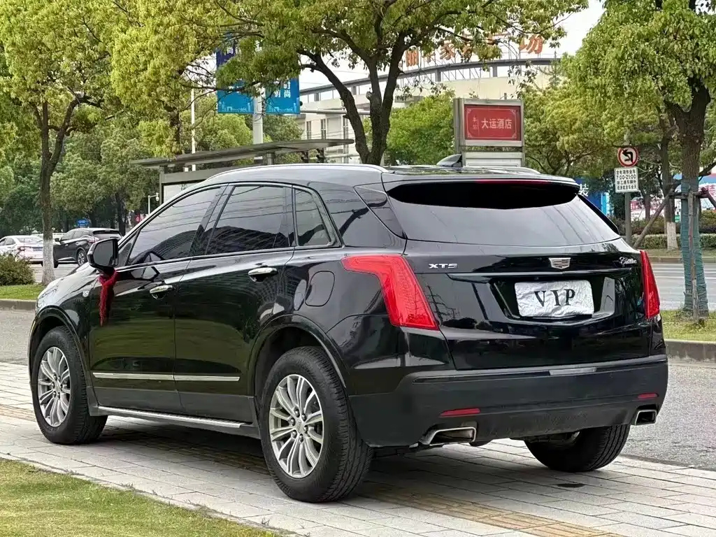 CADILLAC XT5 2017