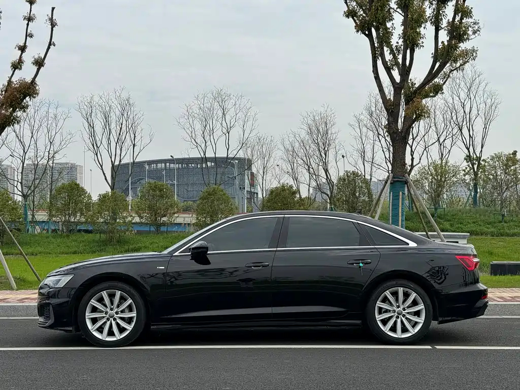AUDI A6L 2021