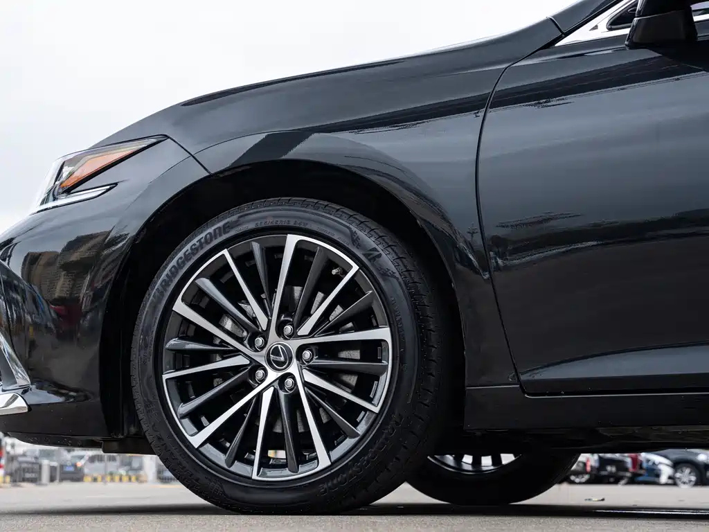 LEXUS ES 2021