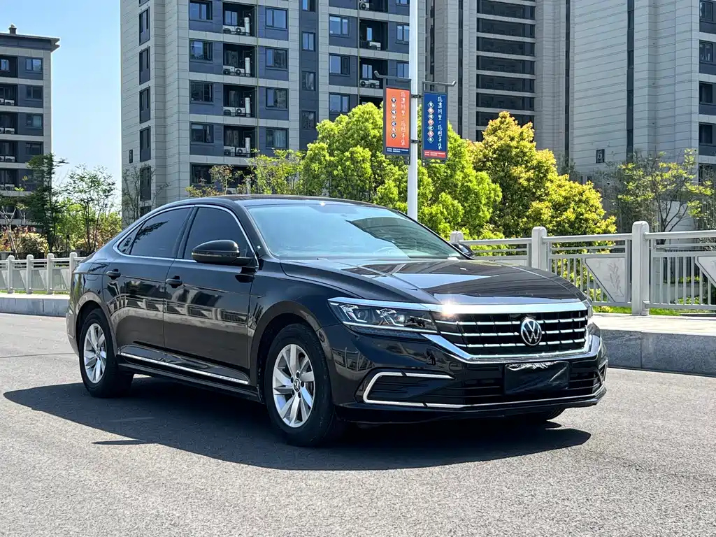 VOLKSWAGEN PASSAT 2021