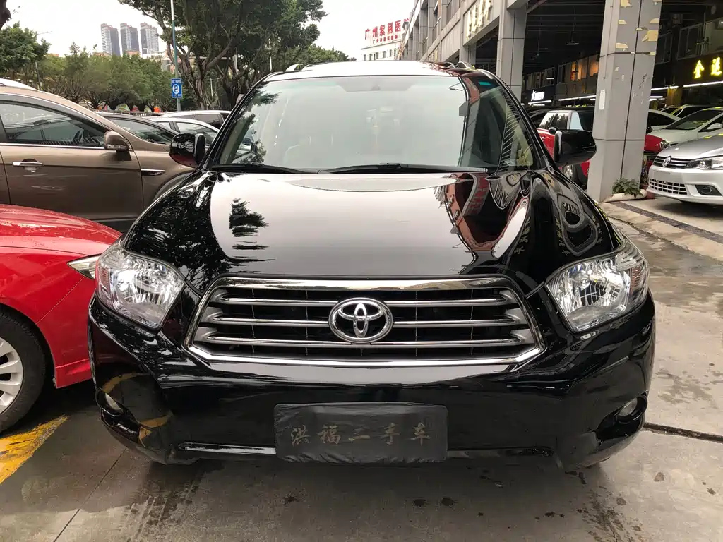 TOYOTA HIGHLANDER 2010