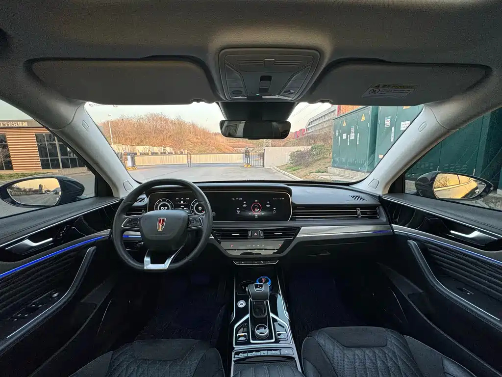 HONGQI HS5 2023