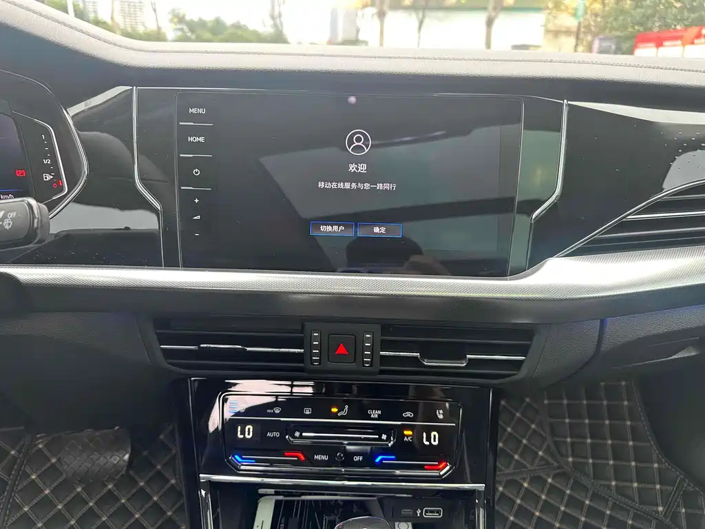 VOLKSWAGEN PASSAT 2022