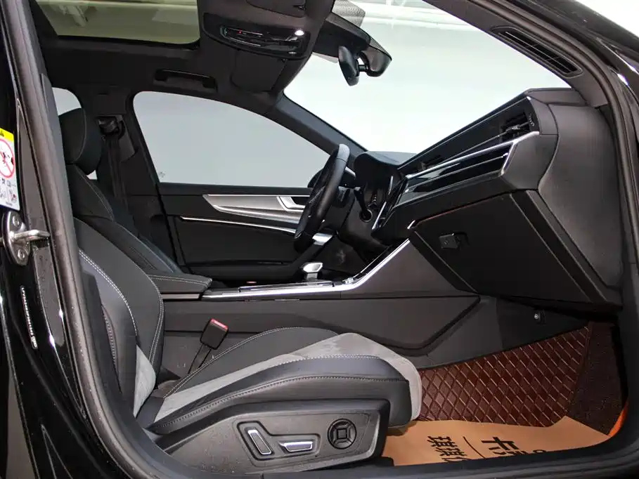 AUDI A6L 2023