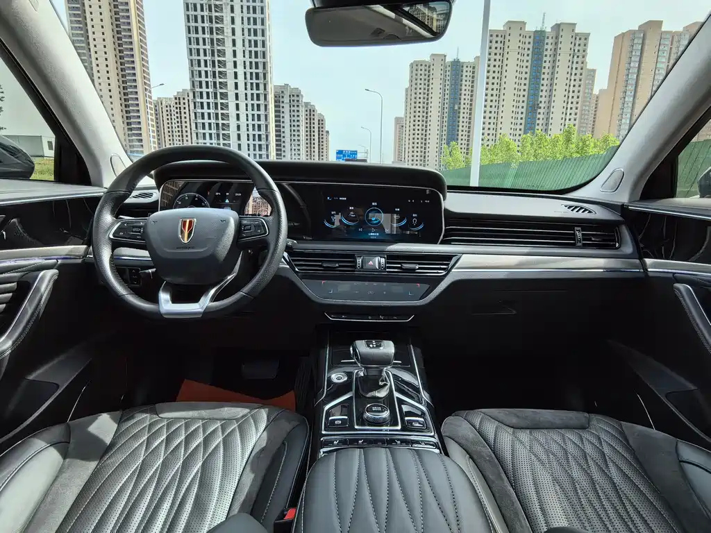 HONGQI HS5 2022