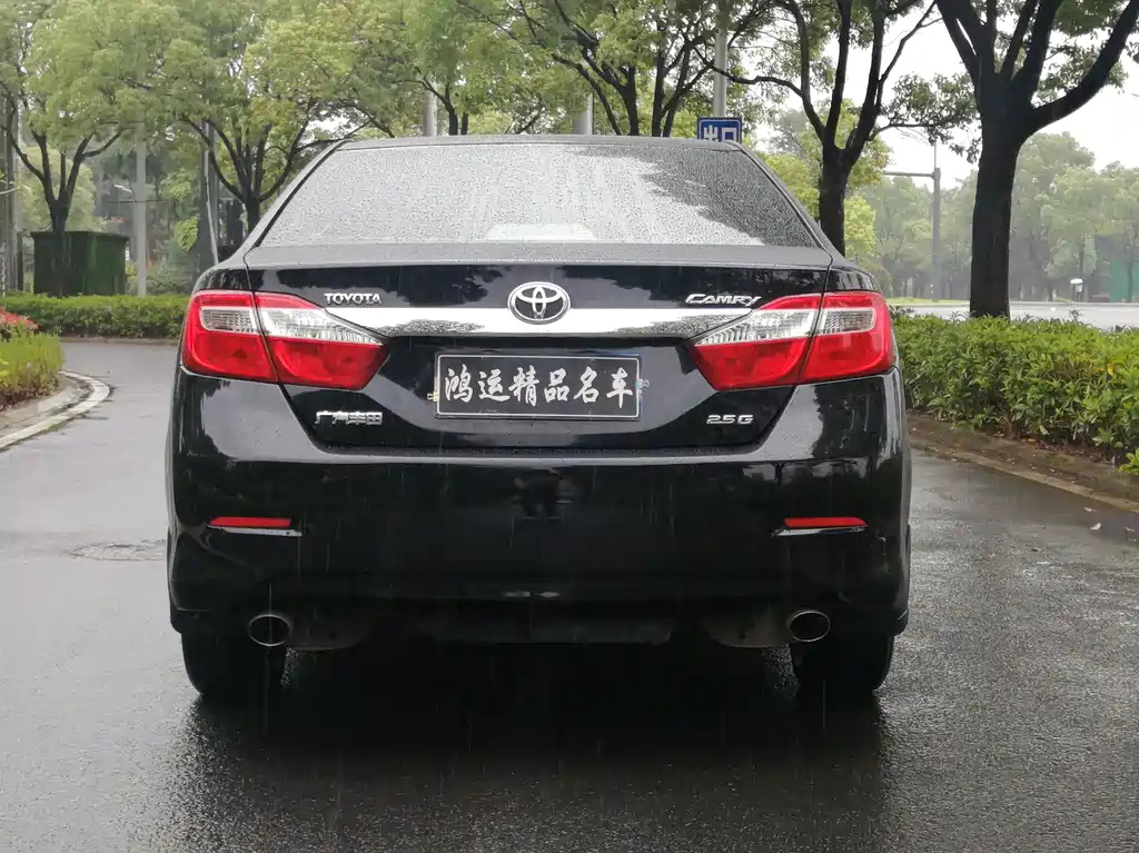 TOYOTA CAMRY 2012