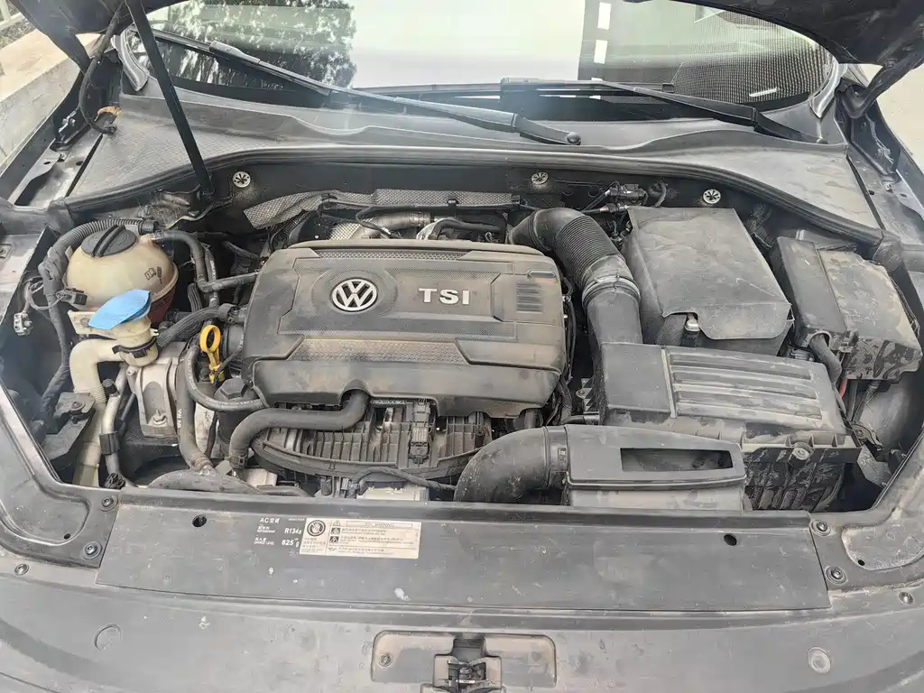 VOLKSWAGEN PASSAT 2016