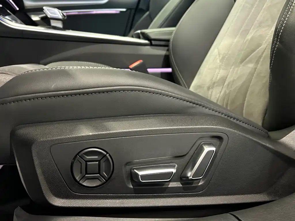 AUDI A6L 2023