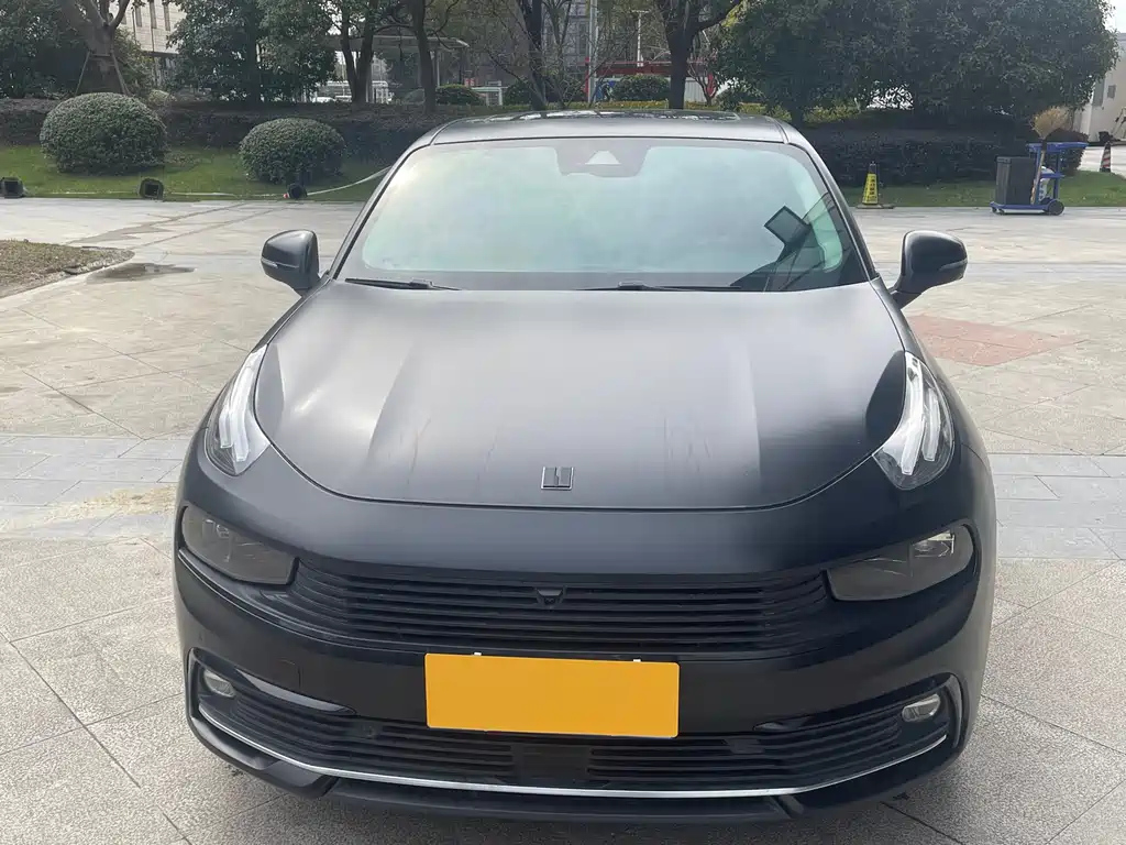 LYNK&CO 03 2018