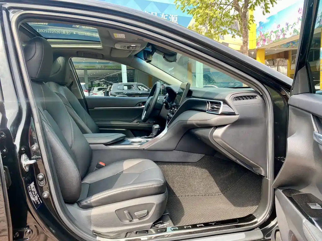 TOYOTA CAMRY 2021