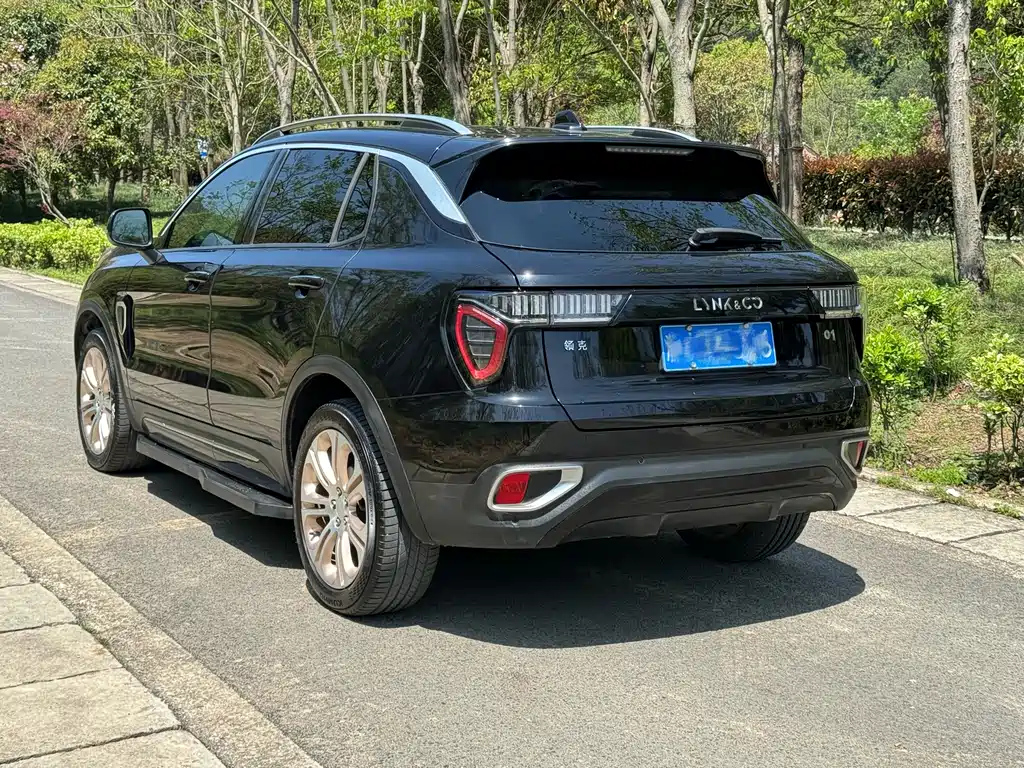 LYNK&CO 01 2019