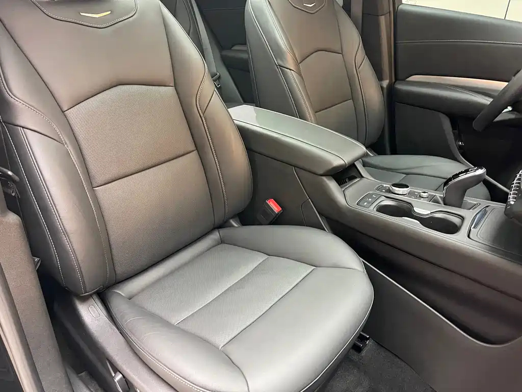 CADILLAC XT4 2022