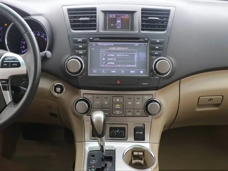 TOYOTA HIGHLANDER 2014