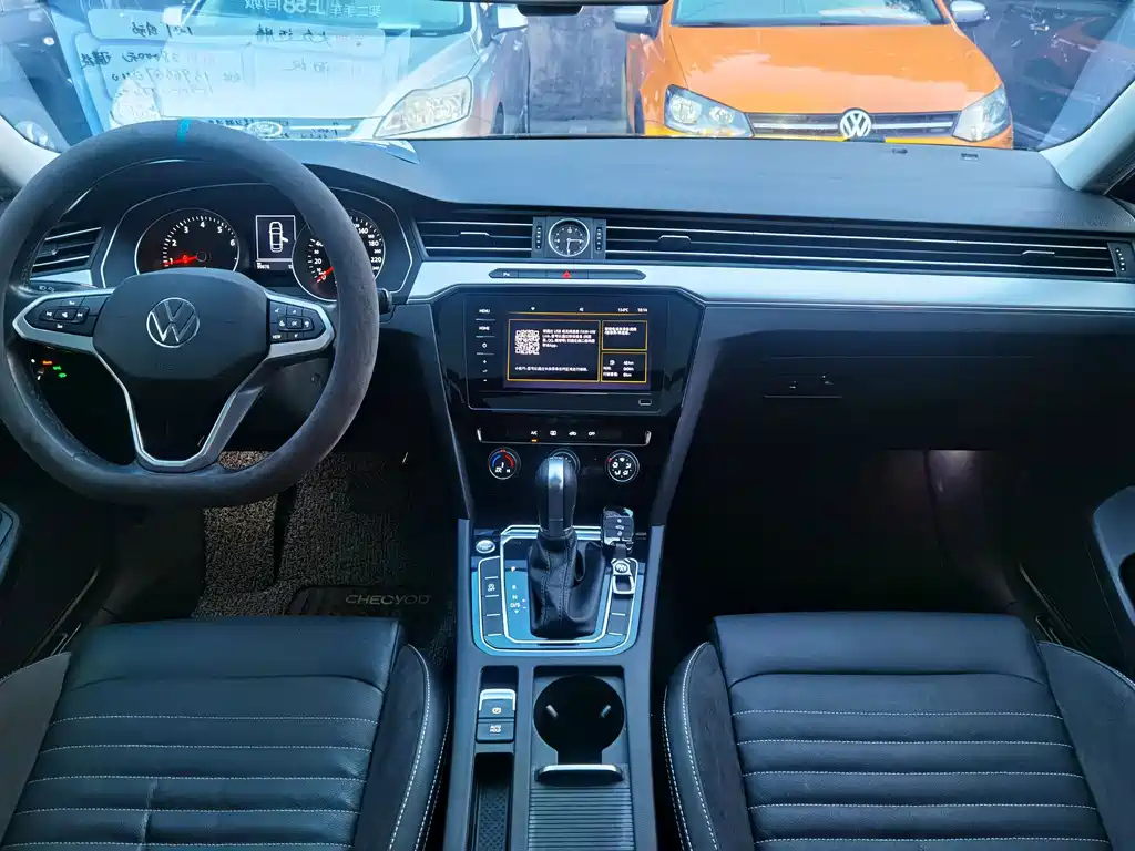 VOLKSWAGEN MAGOTAN 2021