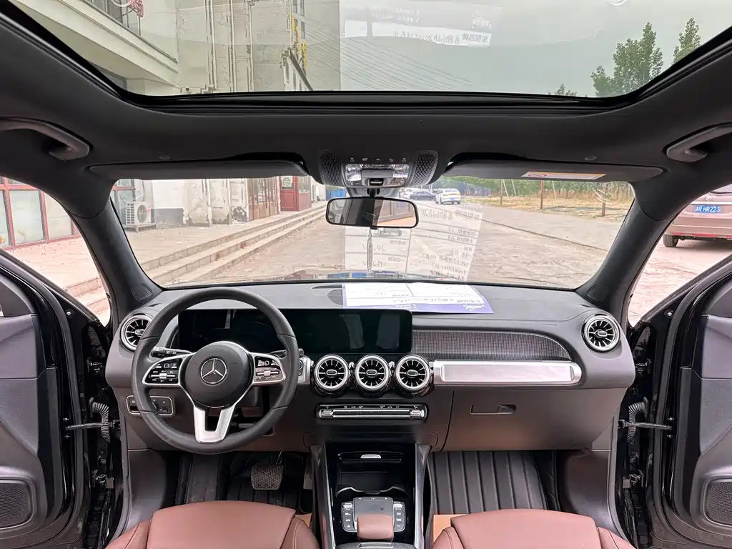 MERCEDES BENZ GLB 2021