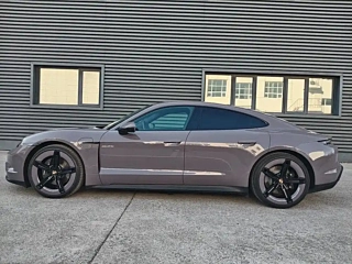 Заказать PORSCHE TAYCAN