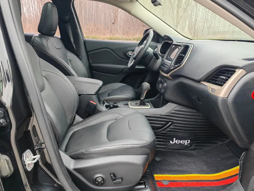 JEEP CHEROKEE 2017