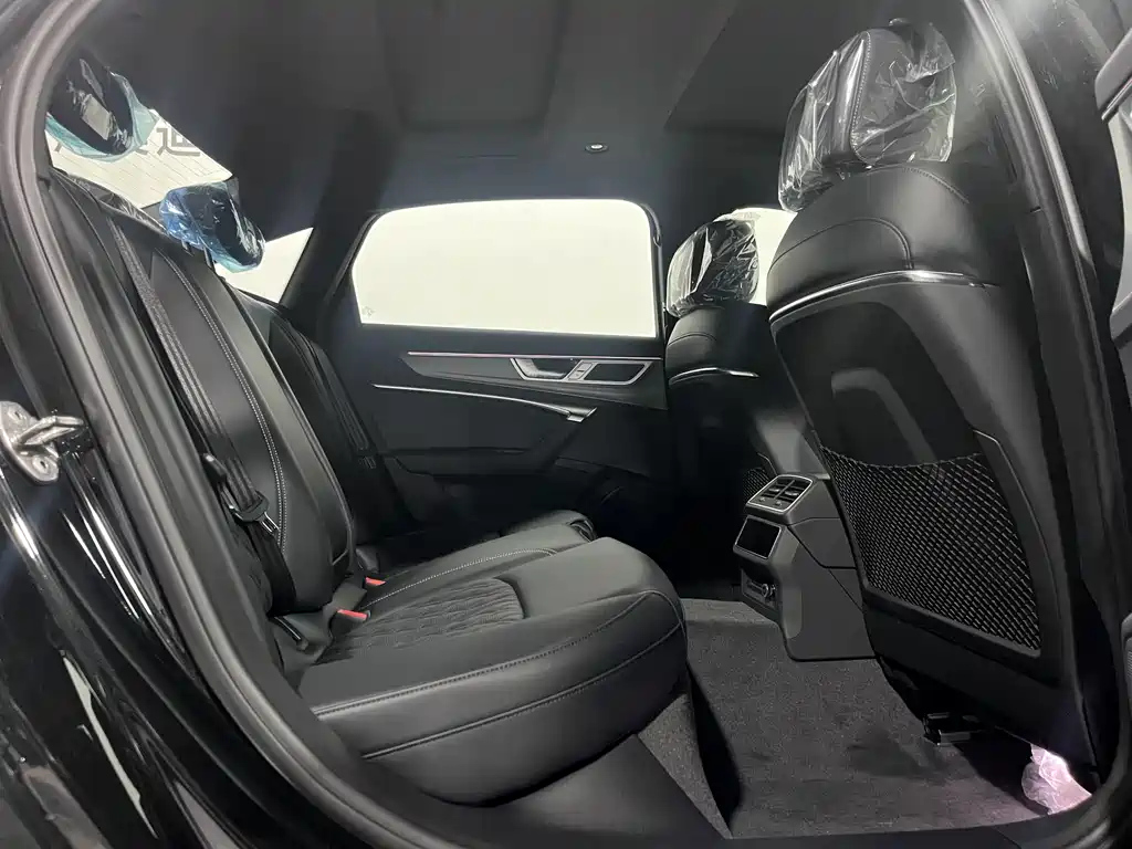 AUDI A6L 2025