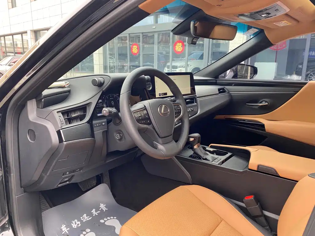 LEXUS ES 2023
