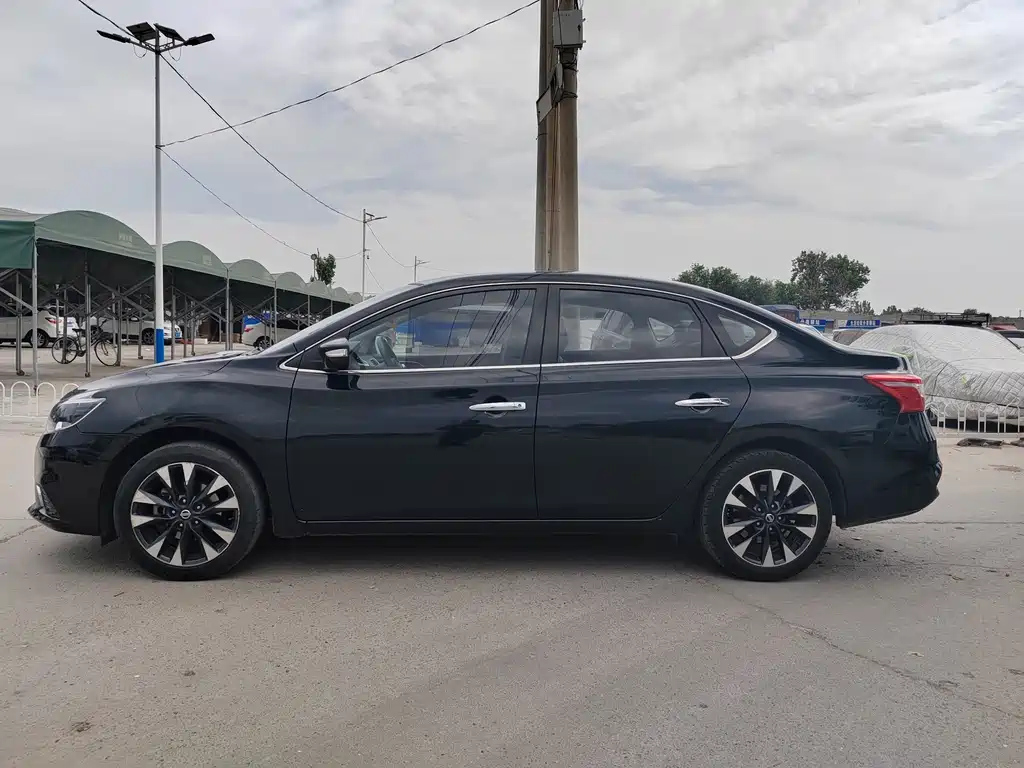NISSAN SYLPHY 2018