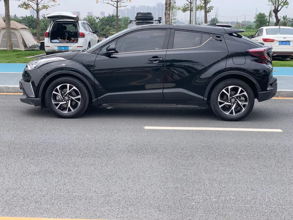 TOYOTA C-HR 2020