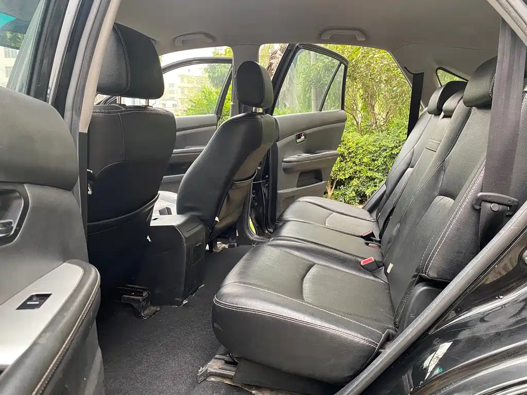 BYD S6 2013