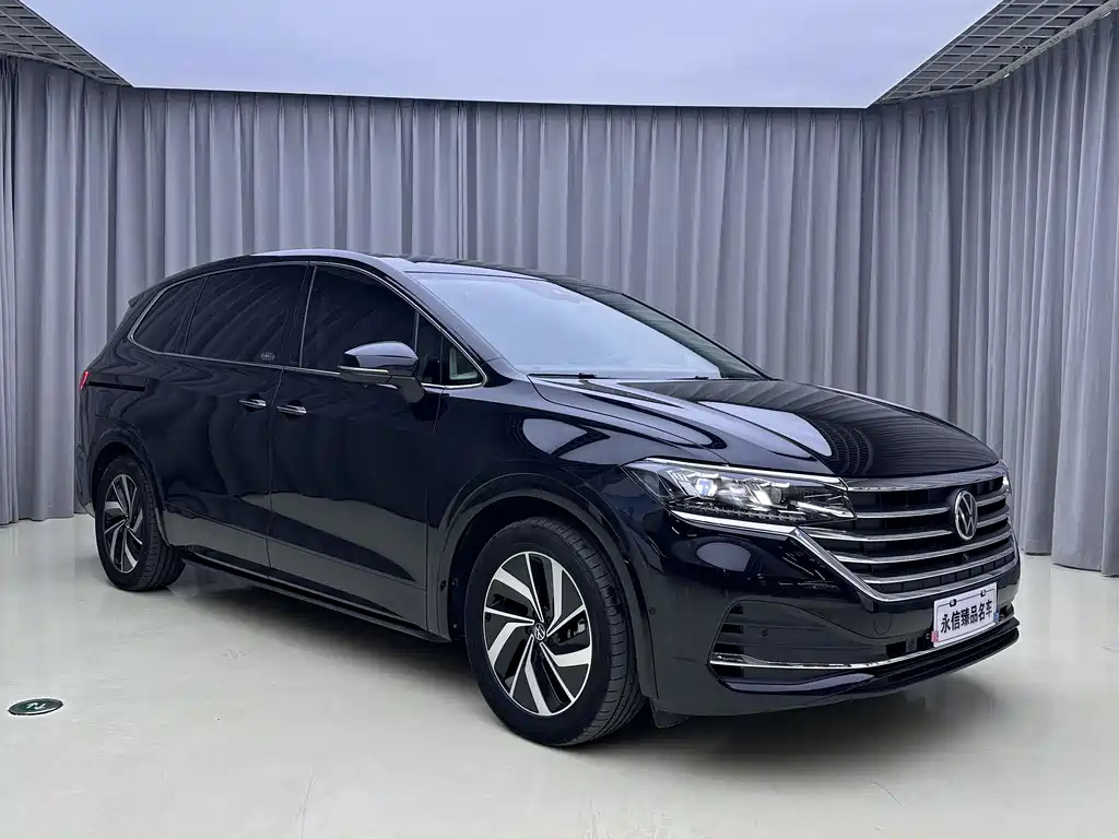 VOLKSWAGEN VILORAN 2023