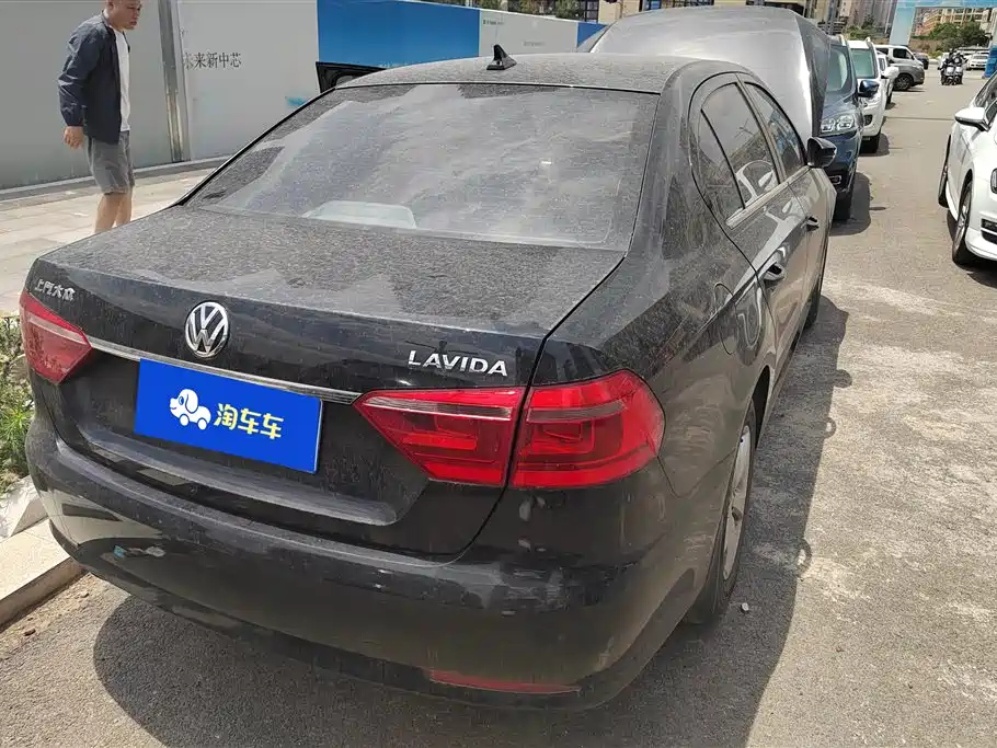 VOLKSWAGEN LAVIDA 2018