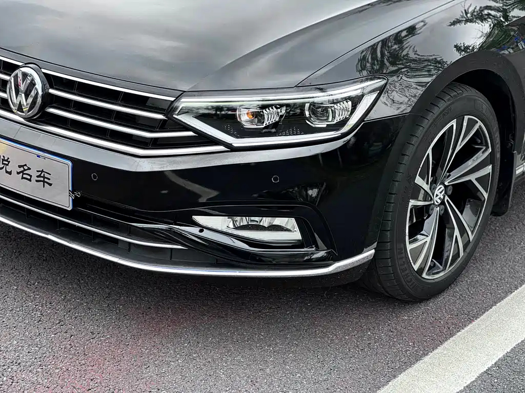 VOLKSWAGEN MAGOTAN 2020