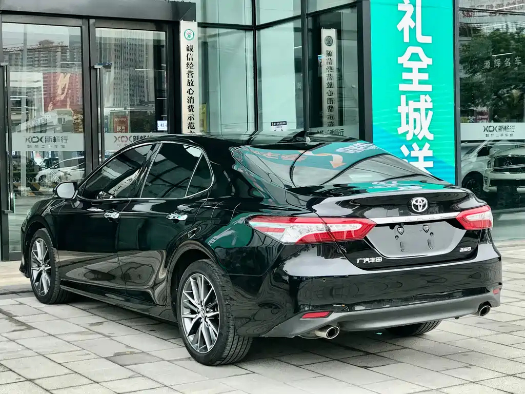 TOYOTA CAMRY 2022